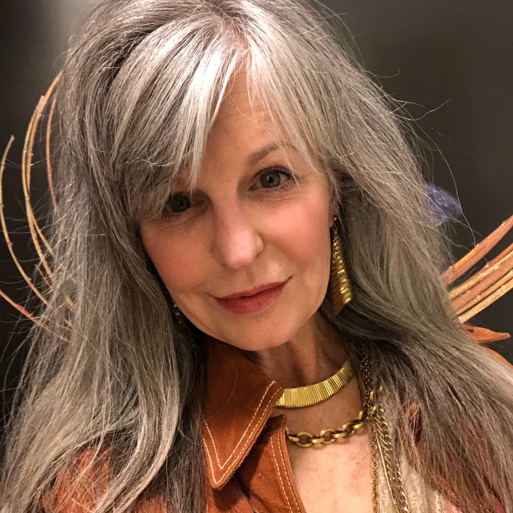 Meet your Posher, Carolyn